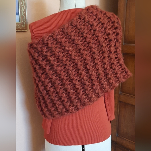 Hand Knit Wrap - Picture 2 of 4